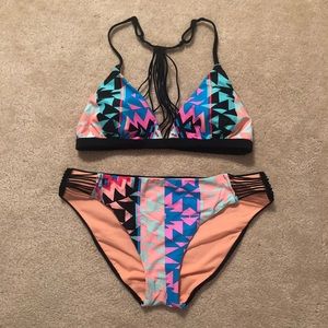 ❤️ Shade & Shore Bright Patterned Bikini Set